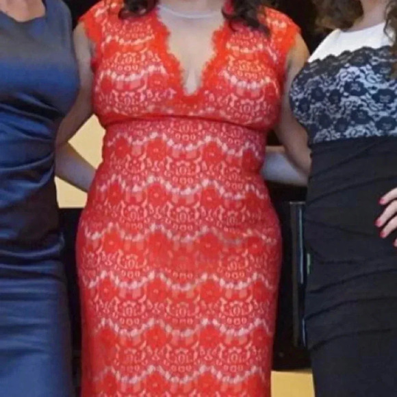 Betsy & Adam Dresses & Skirts - ❤️ Betsy & Adam Red Lace Gown